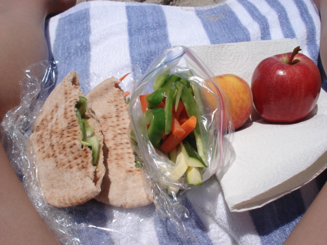 3-beach-lunch.JPG