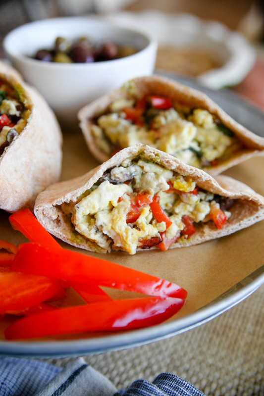Mediterranean scramble pita pockets