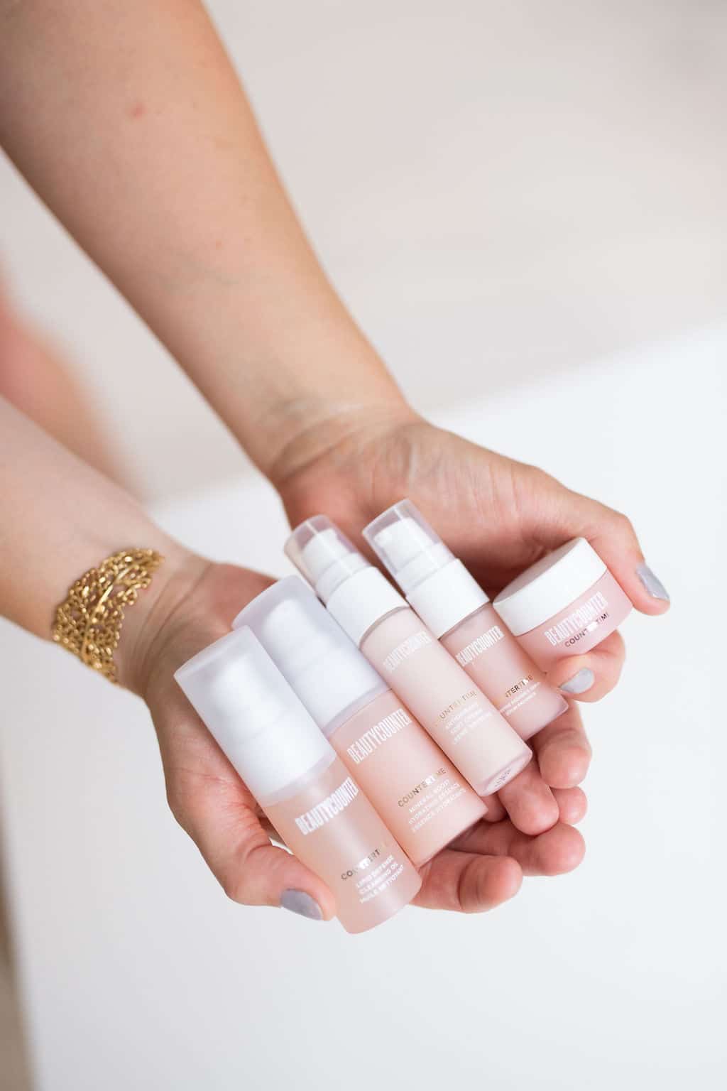 Countertime carry-on set | How Beautycounter consultants earn income