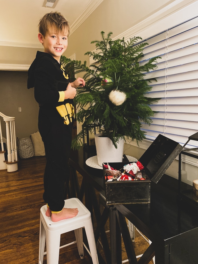 christmas tree decorating