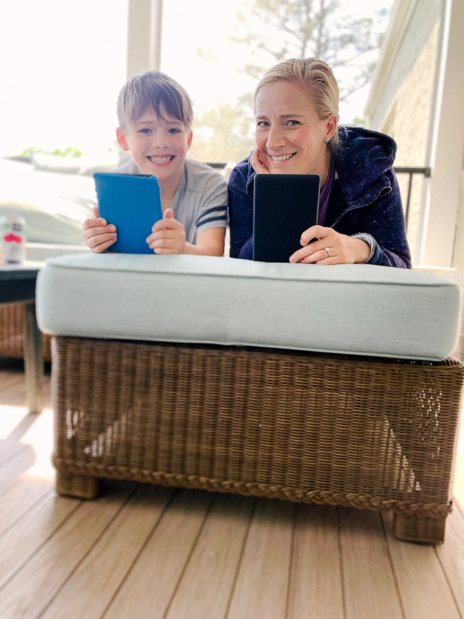 reading with mom
