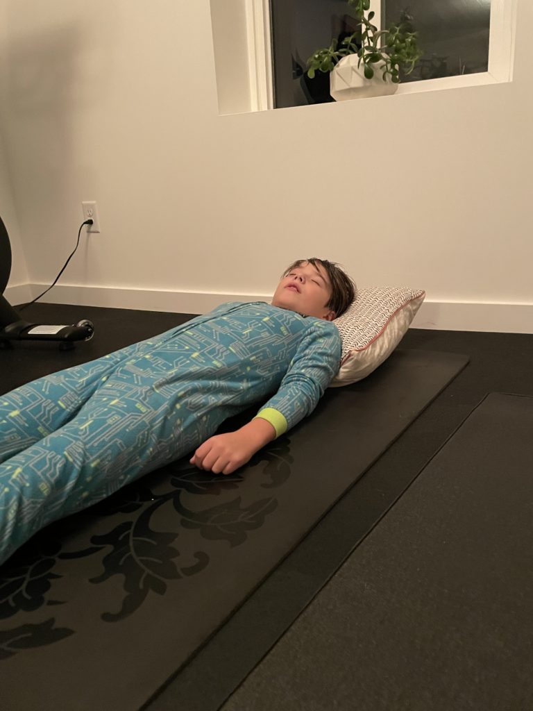 mazen doing family meditation