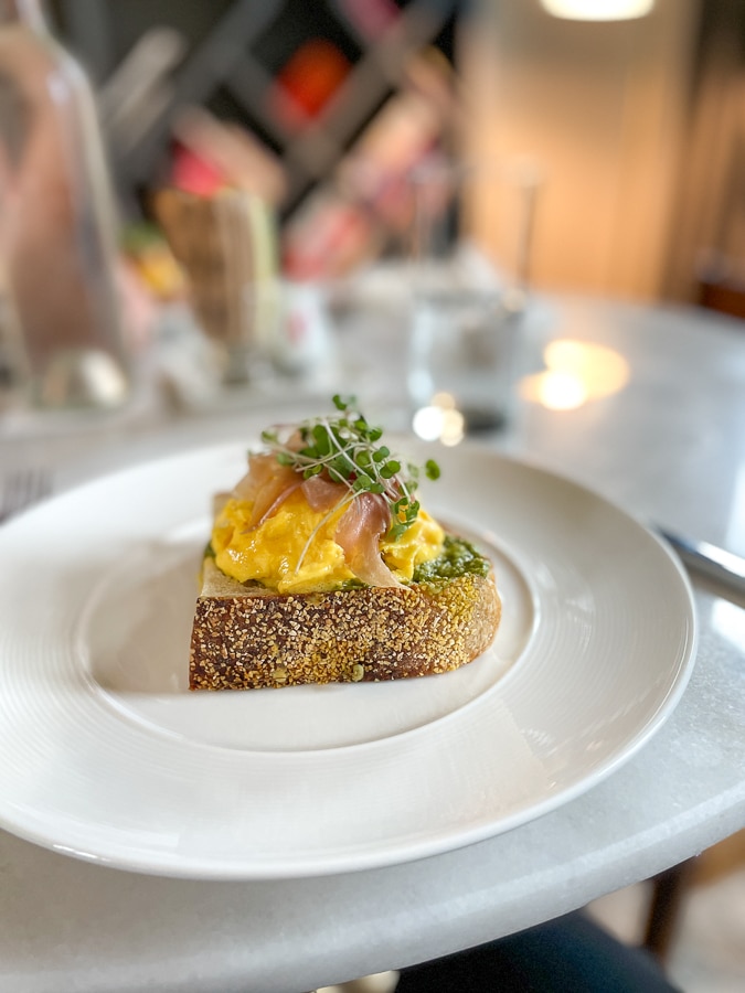 Scrambled Eggs, Prosciutto, Pesto