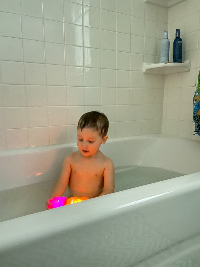 toddler bathing