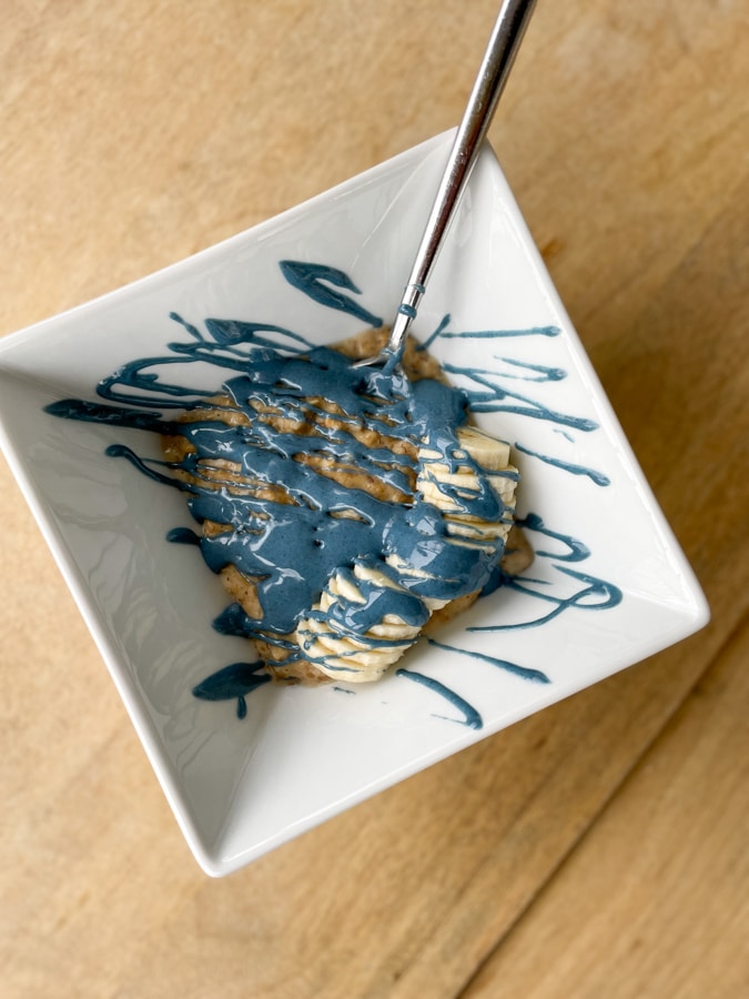 ELAVI superfood cashew butter with spirulin