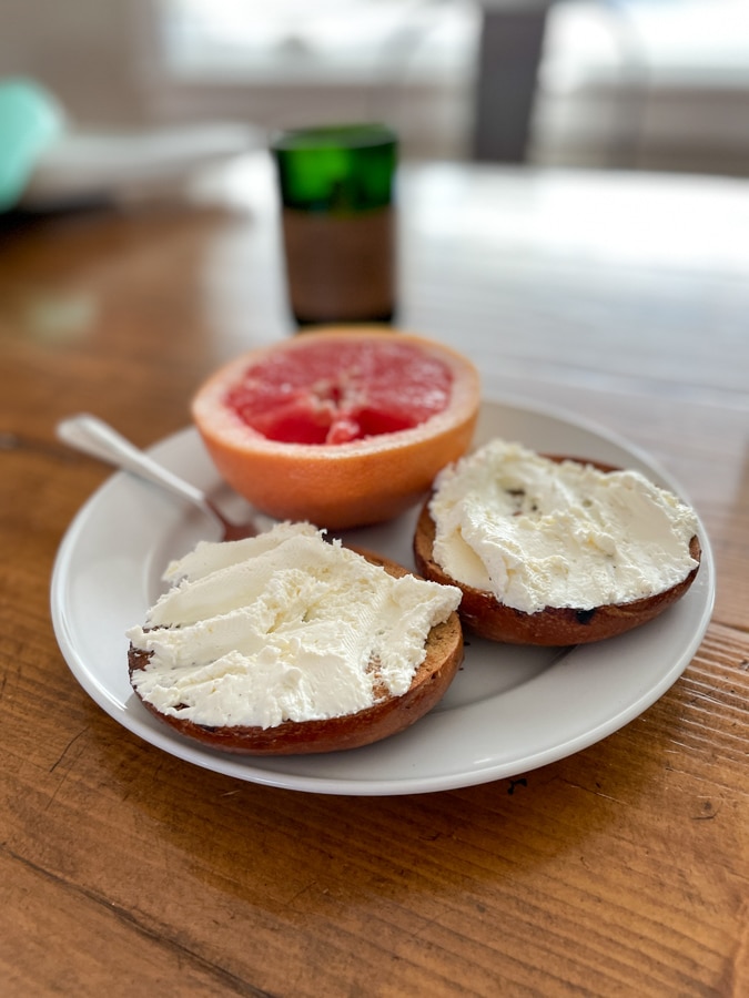 Bagels and grapefruit