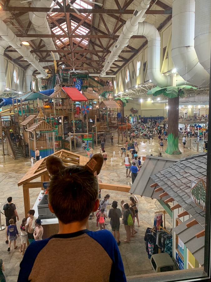 child looks out onto great wolf lodge | Best Day Trips From Charlottesville