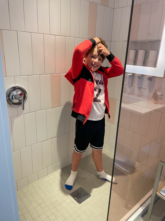 The Quirk Hotel shower