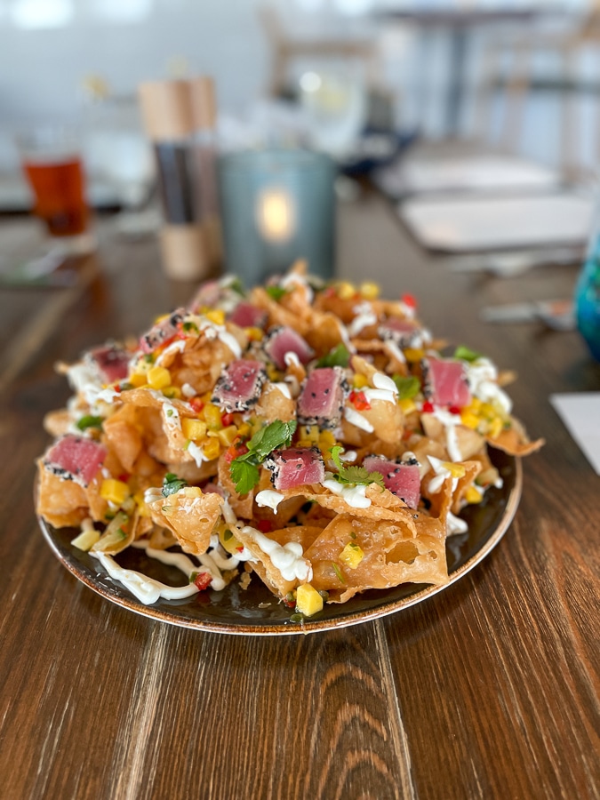 Dinner at Horizons tuna nachos