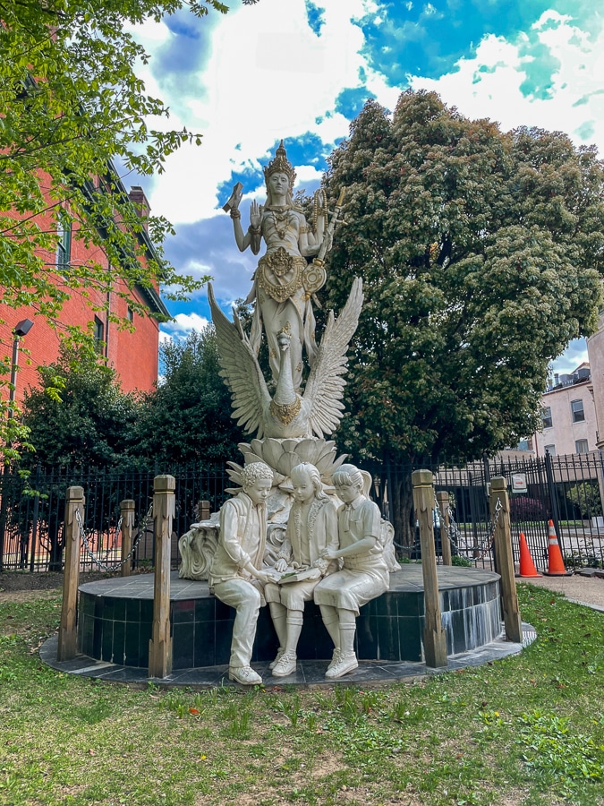 Georgetown walk