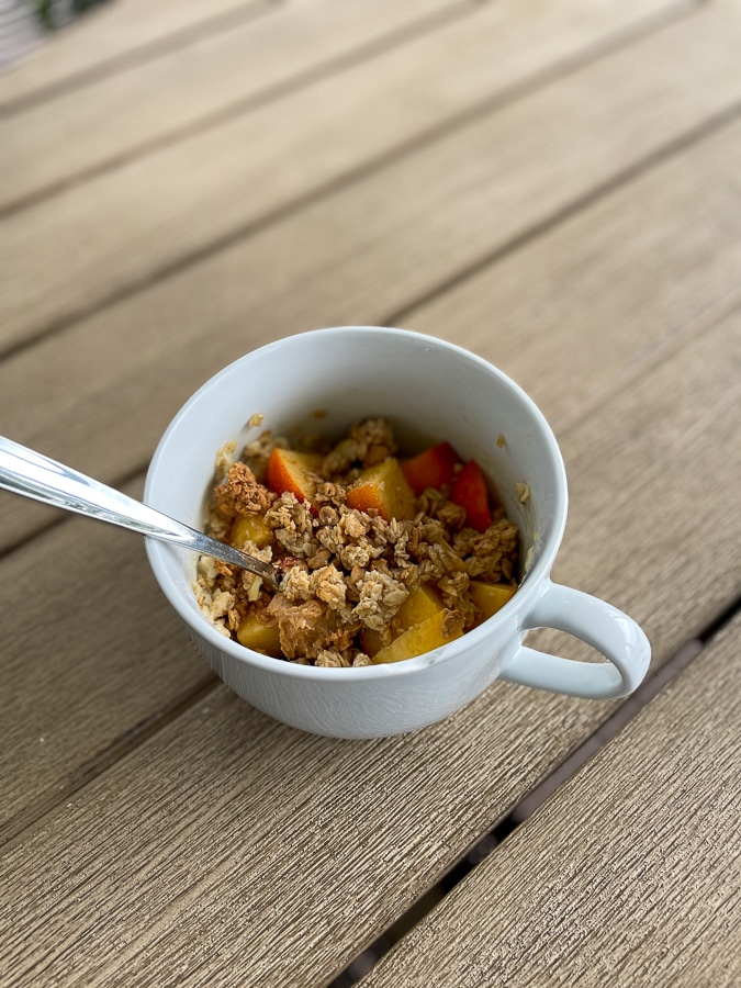 oatmeal with peaches