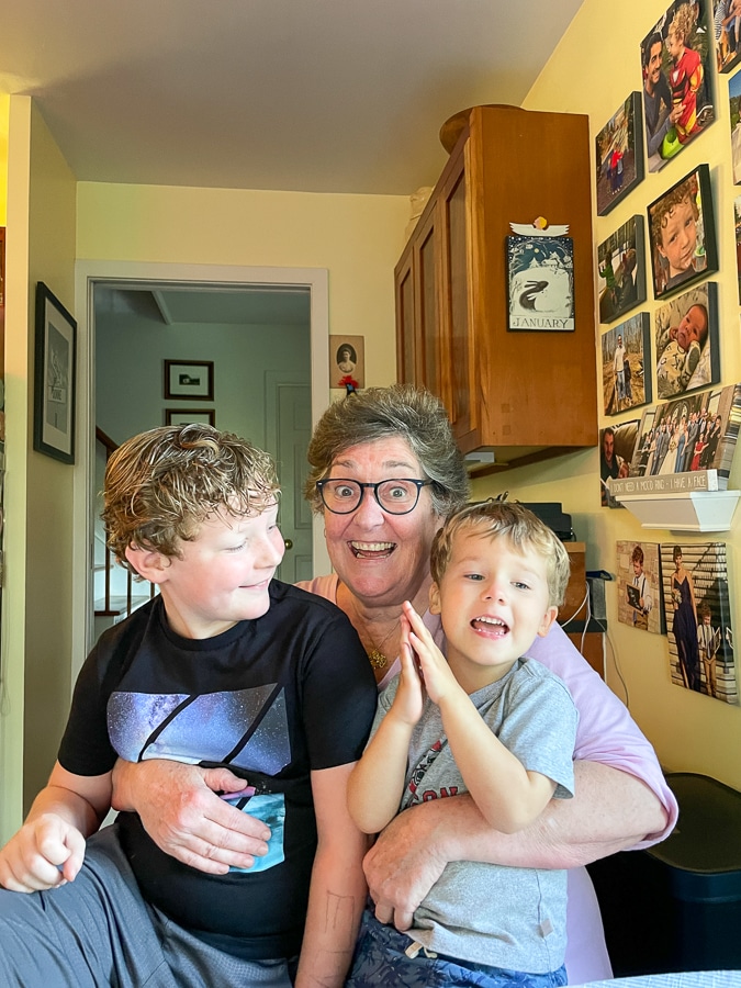 cousins with grandma