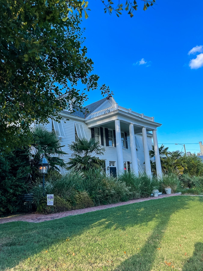 The White Dog Bistro exterior