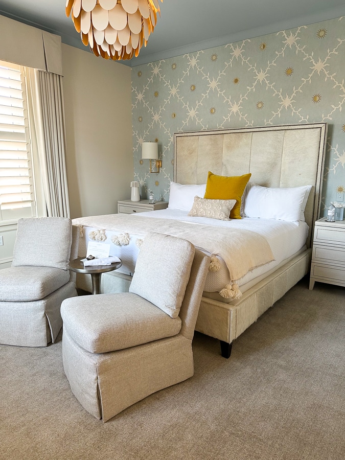 The Georges in Lexington bed