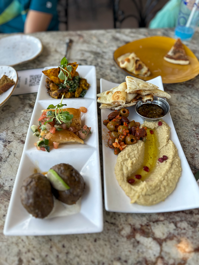 Dining Reservations at Disney