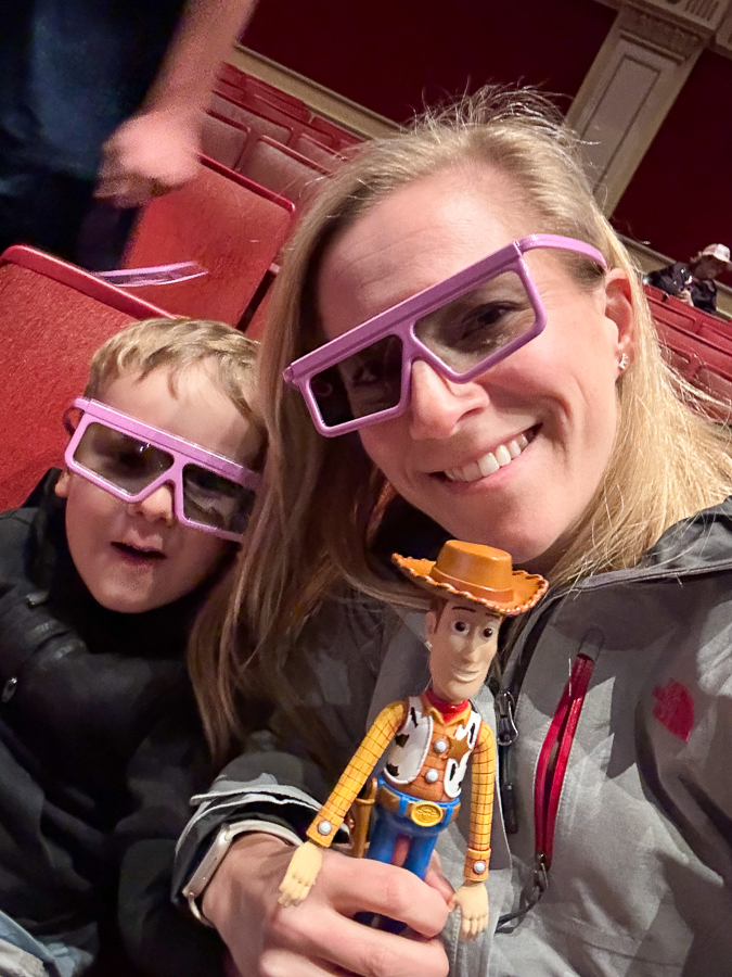Frozen Sing-Along + Muppets 3D