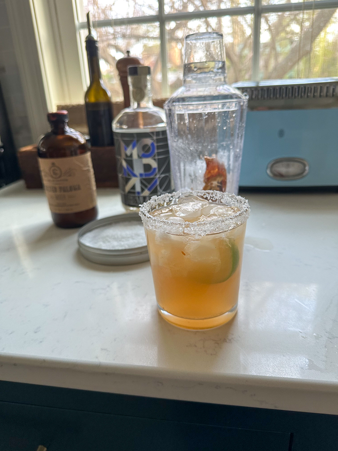 nonalcoholic paloma drink