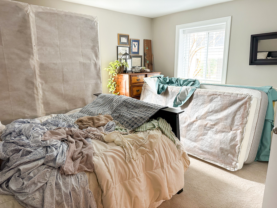 bed and bedding