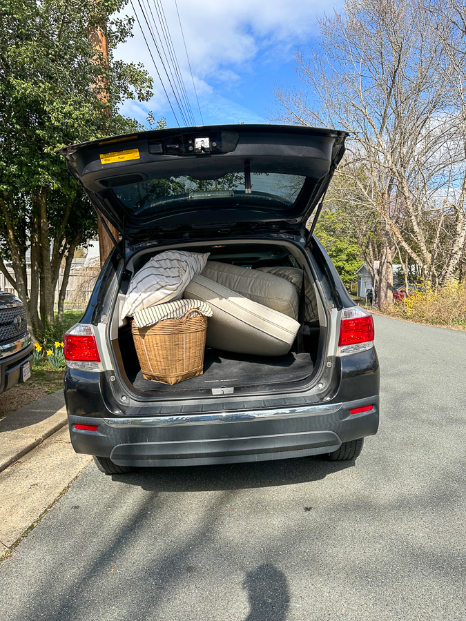 packing bedding in the car