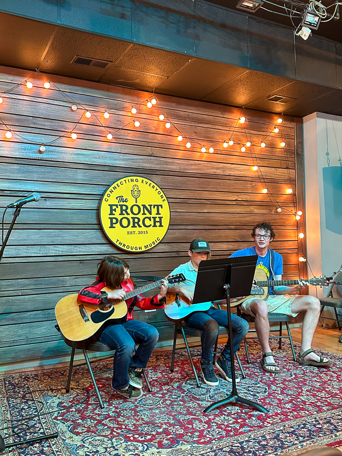 Guitar Showcase