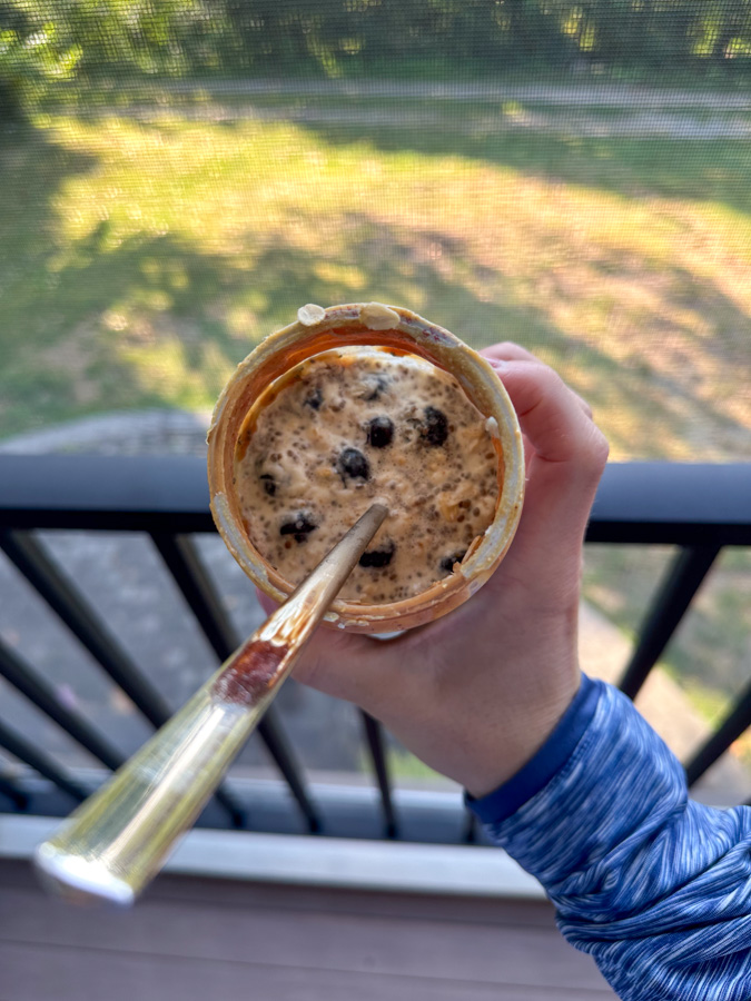 Blueberry overnight oats