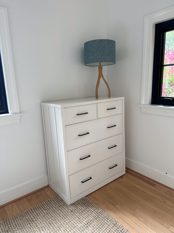 Mazen's new dresser