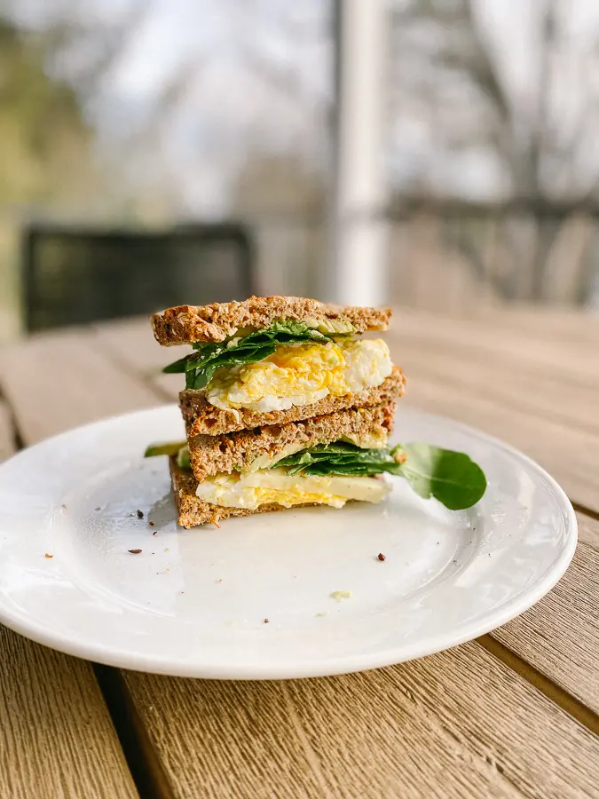 Scrambled Egg Sandwich | What To Eat With Smoothies For Breakfast