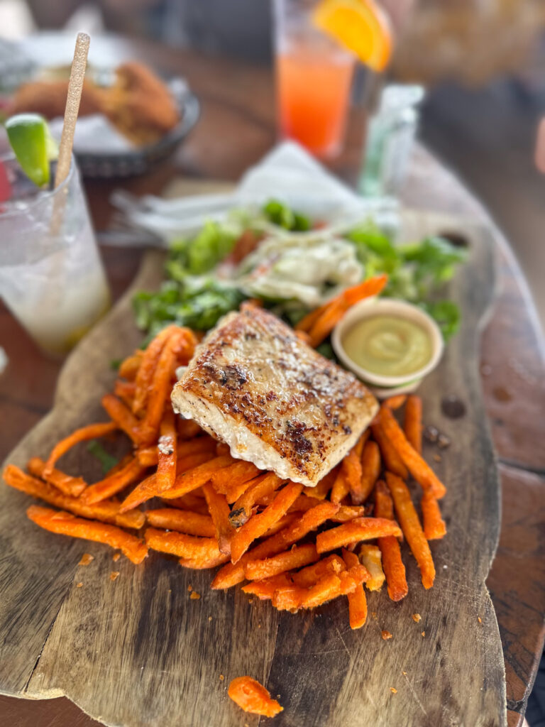 Bungaloe Beach Bar food