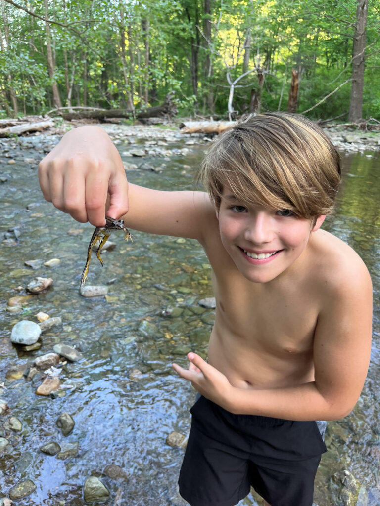 Mazen Sugar Hollow | Family Spring Frolicking