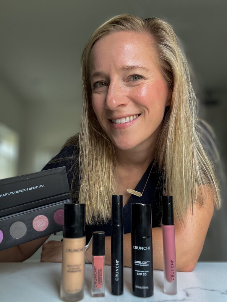 Kath Eats Blogger Kath Younger shares Crunchi Makeup Review - in photo: Kath with full face makeup using Crunchi products