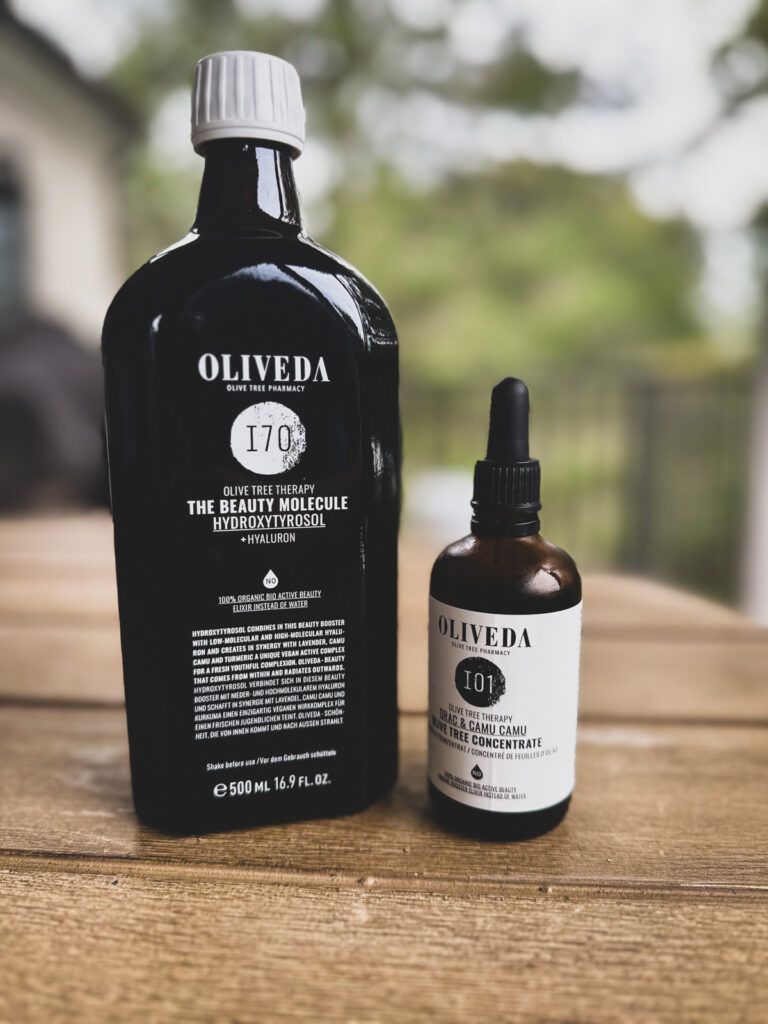 Kath Eats Blogger Kath Younger shares new finds for fall: in photo: Oliveda Internals