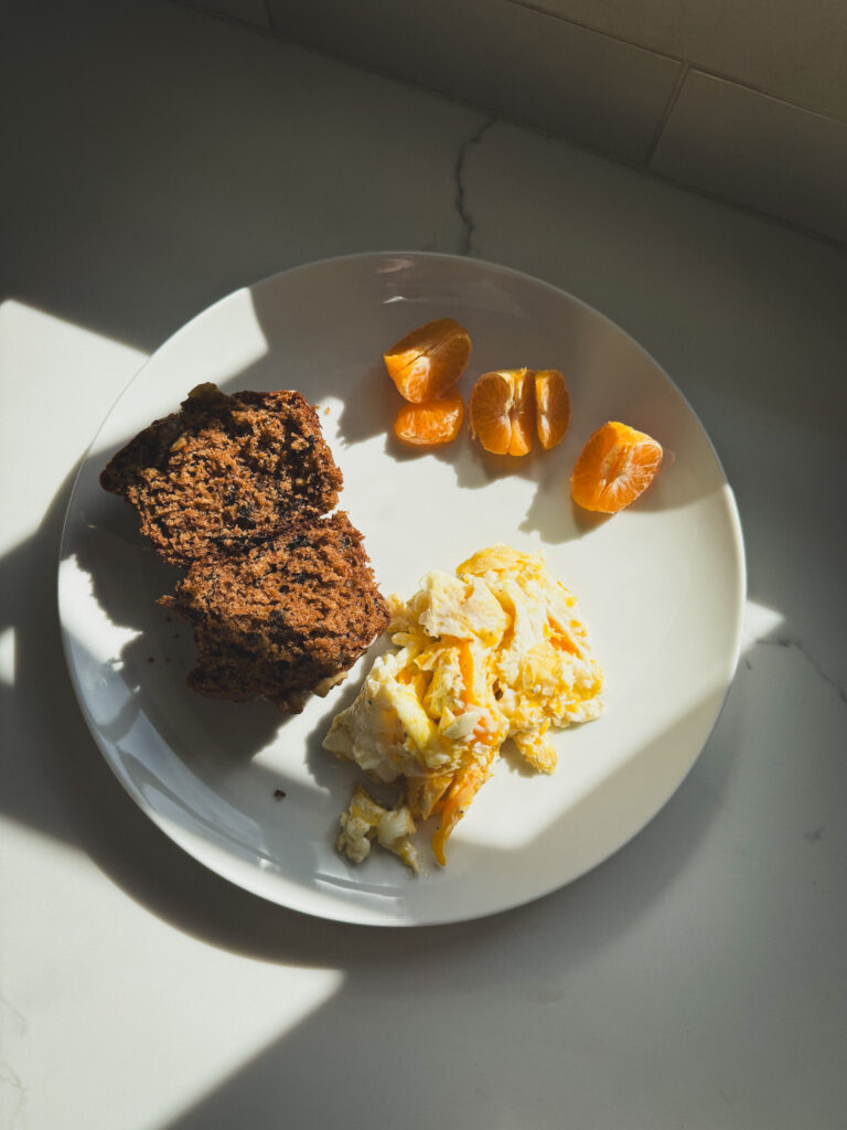 Kath Eats Blogger Kath Younger shares here Birthday Week: 4 + 2 = 6 - in photo: Kath's birthday breakfast plate