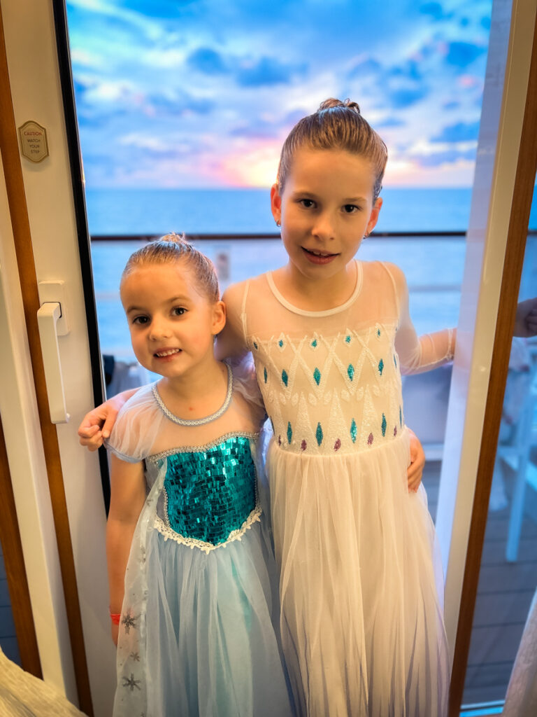 Arendelle dining room