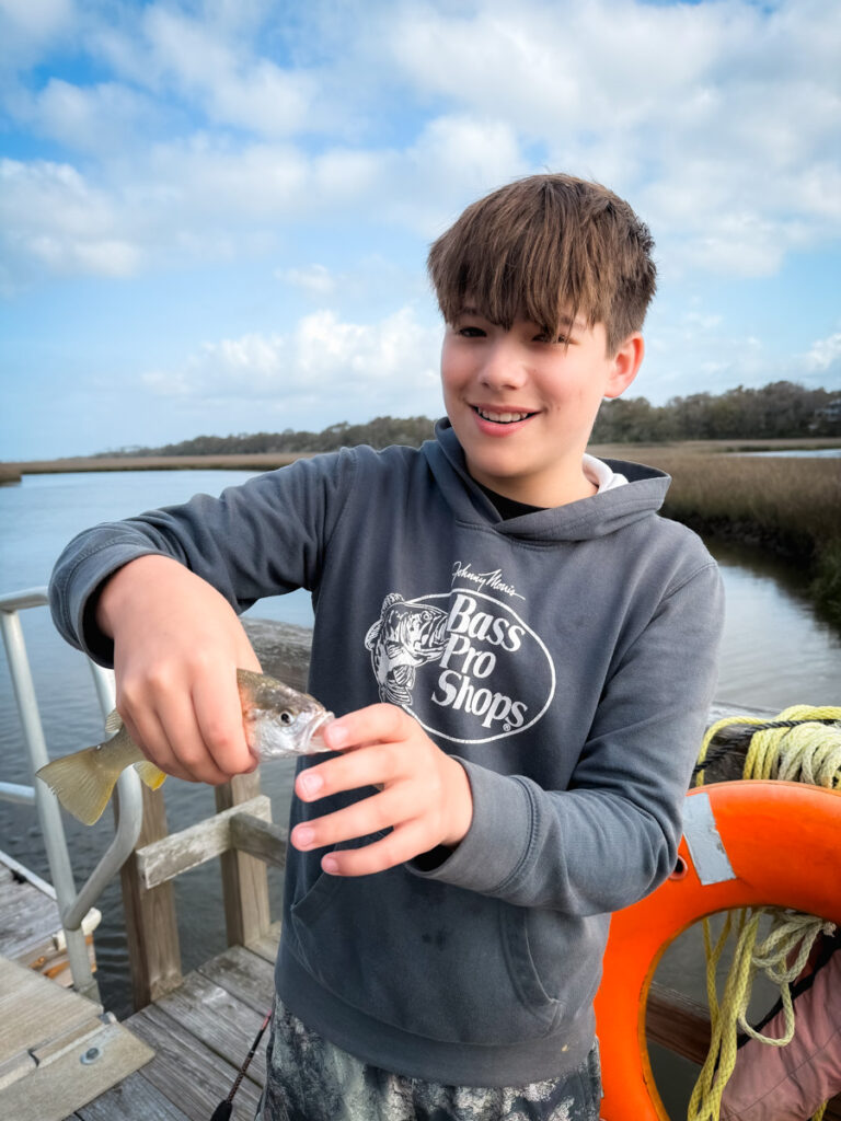 Shrimp Baiting fish