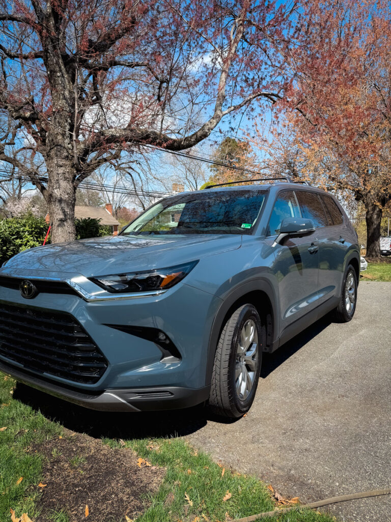 new Highlander car