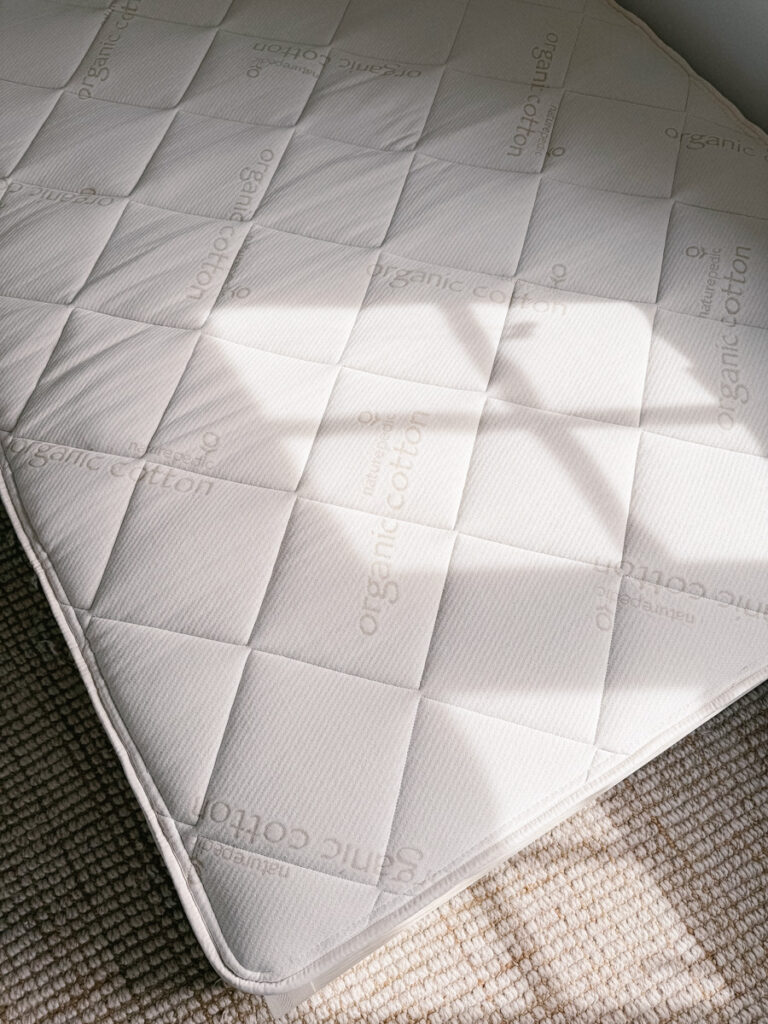 Serenade Organic Hybrid Mattress full bed