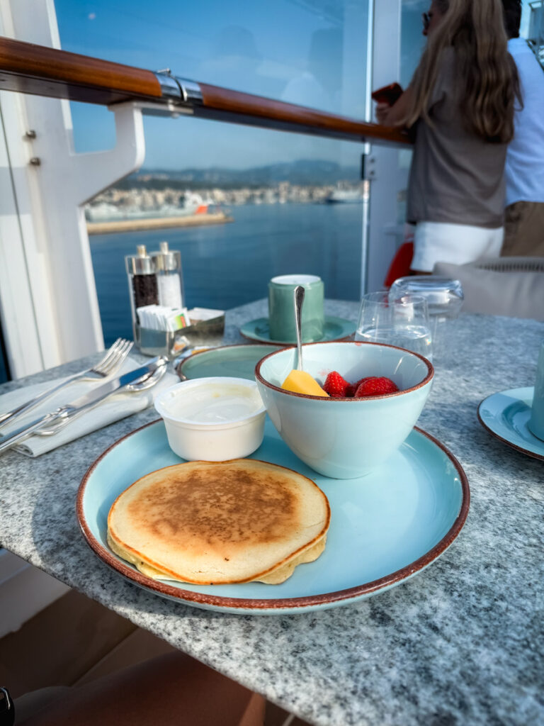 Breakfast as we docked
