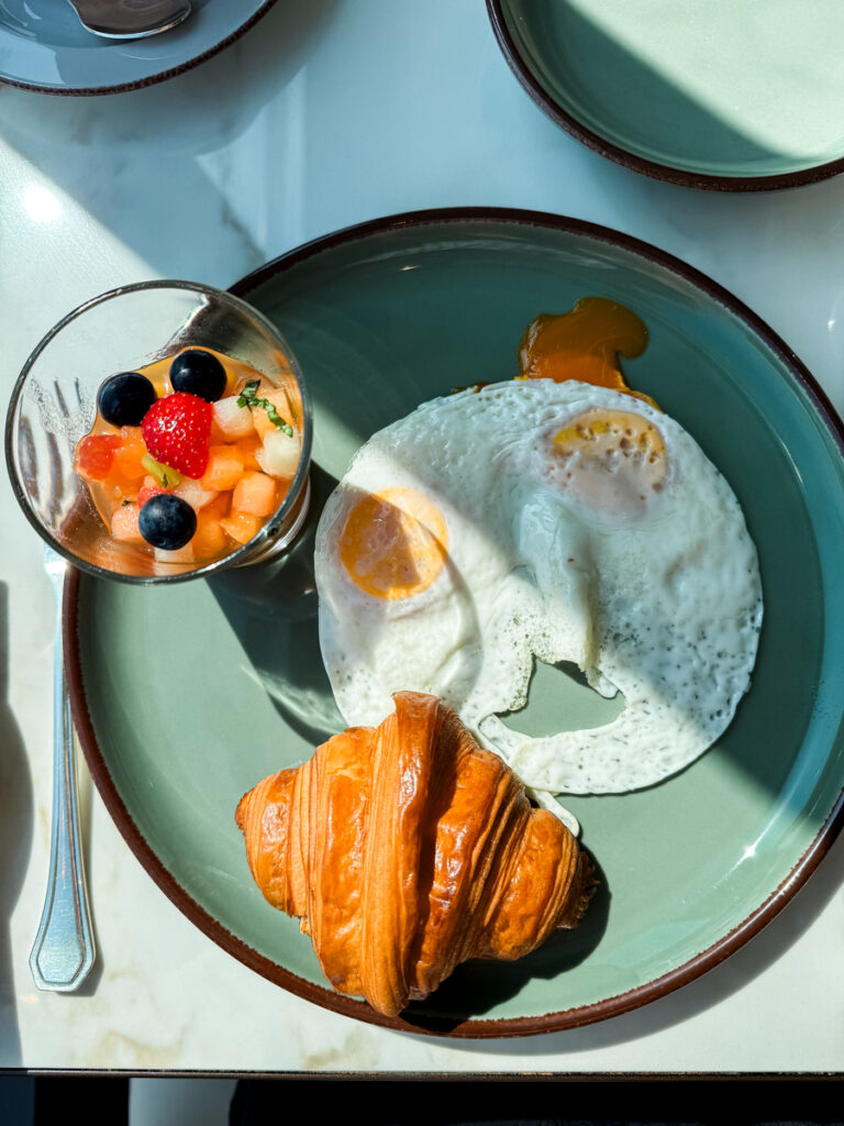 breakfast and snack