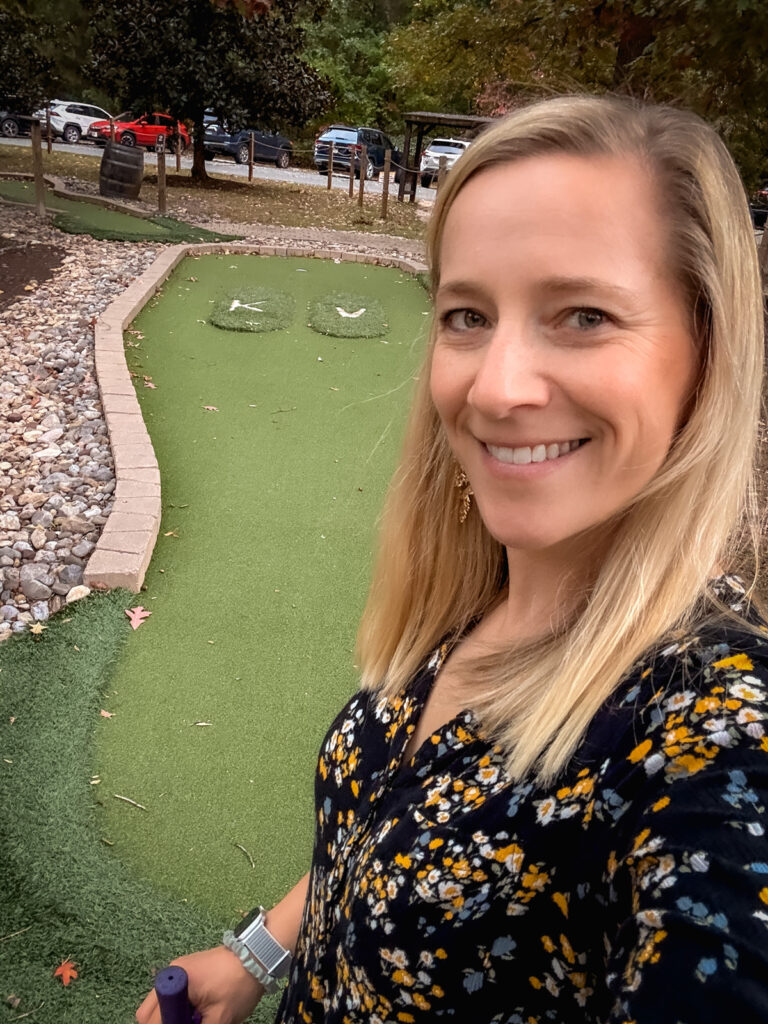 Mini Golf at Keswick Vineyards