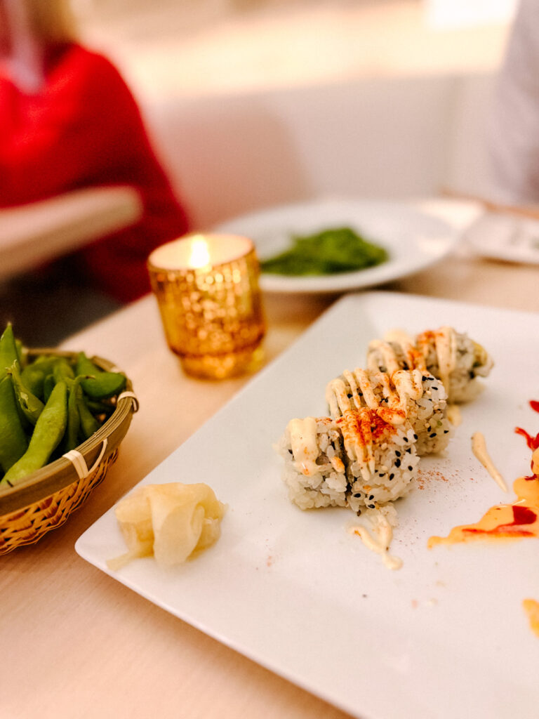 sushi Autumn date night