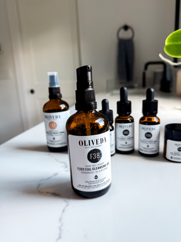 Oliveda cleansing gel