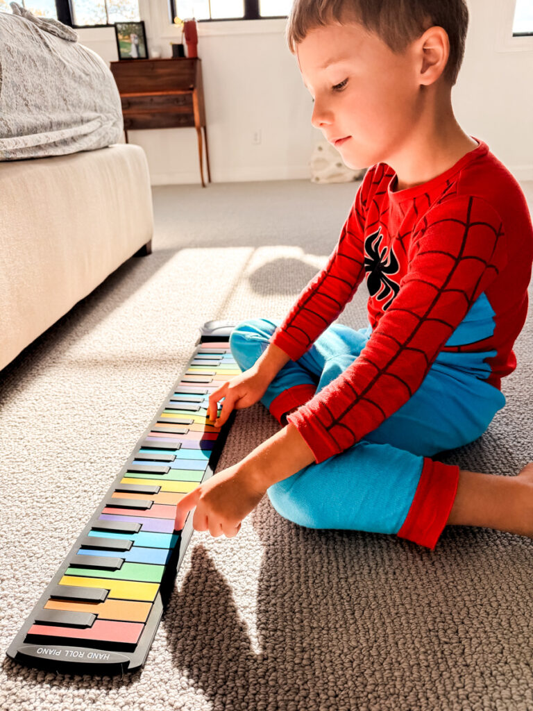 toy keyboard
